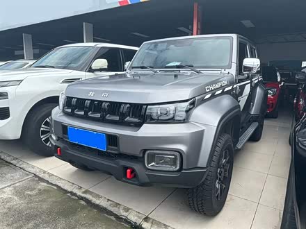 北京BJ40 2021款 2.0T 自动四驱环塔冠军版