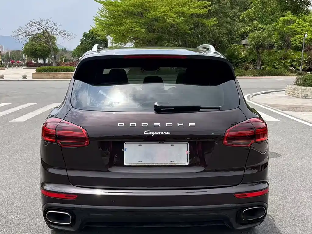 PORSCHE CAYENNE