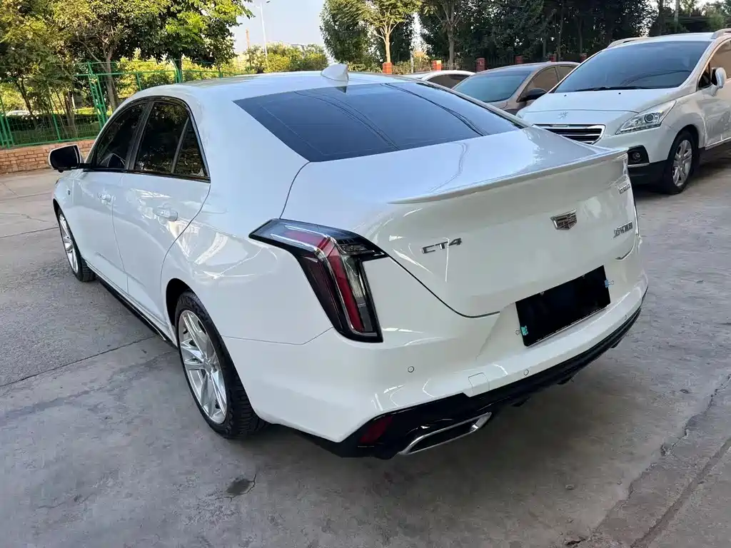 CADILLAC CT4