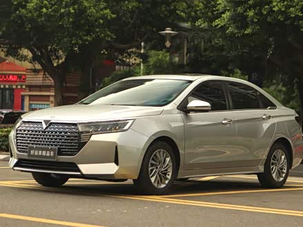 启辰D60 2021款 PLUS 1.6L XL CVT悦领版