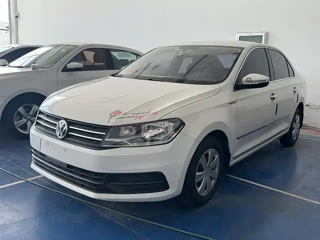 VOLKSWAGEN SANTANA 2018
