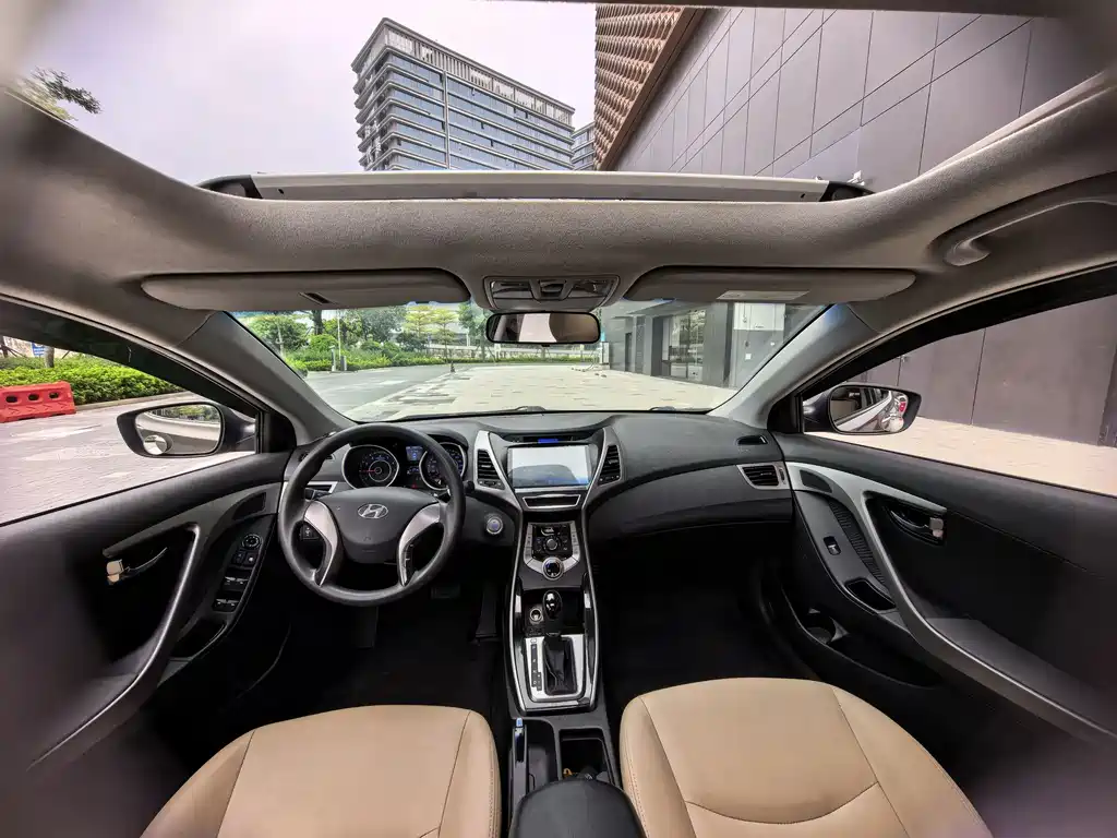 Hyundai Elantra 2013 1.6L AT Lead