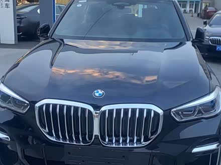 宝马X5 2023款 xDrive 40Li M运动曜夜套装