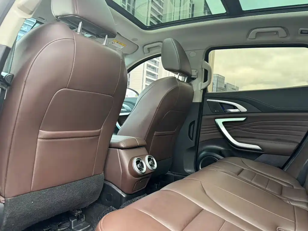 WEI PAI WEI BRAND VV7