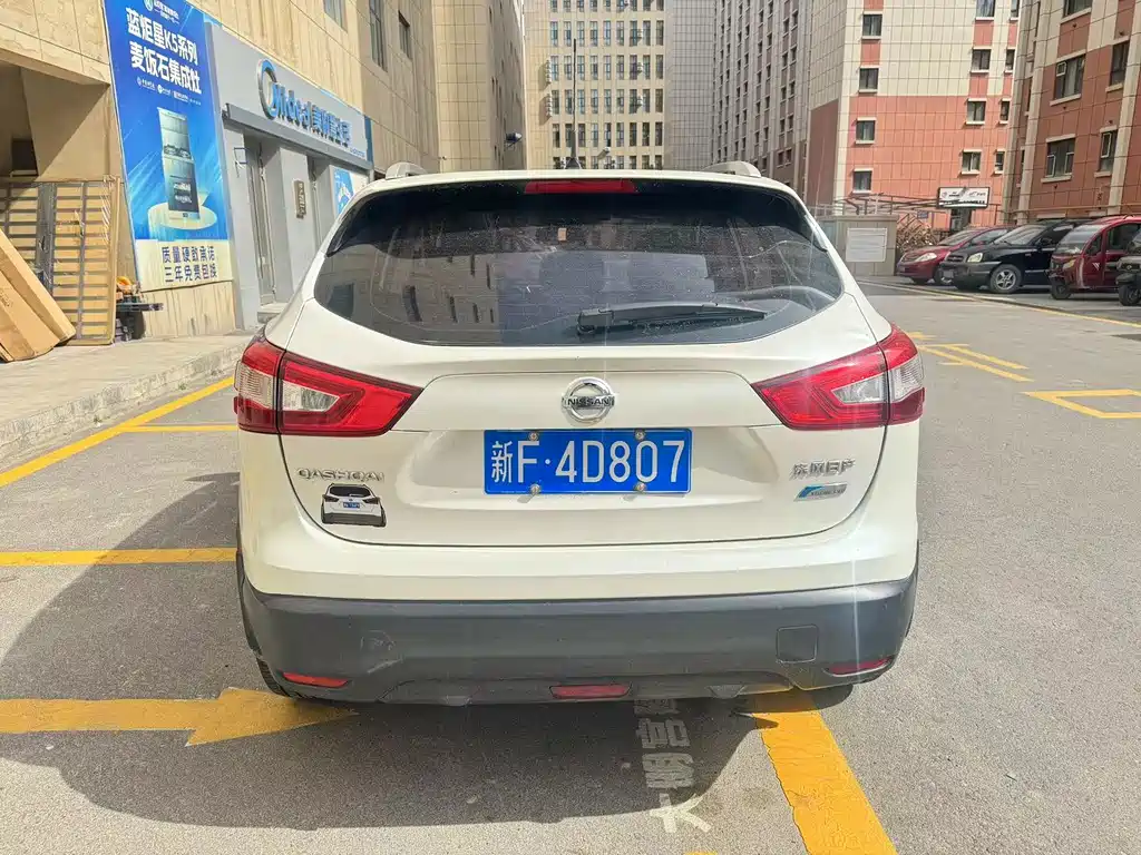 NISSAN QASHQAI