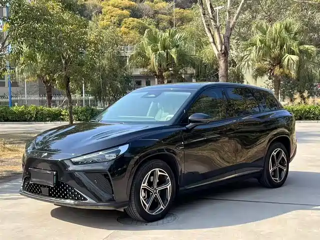 NEZHA AUTOMOBILE NEZHA L 2024