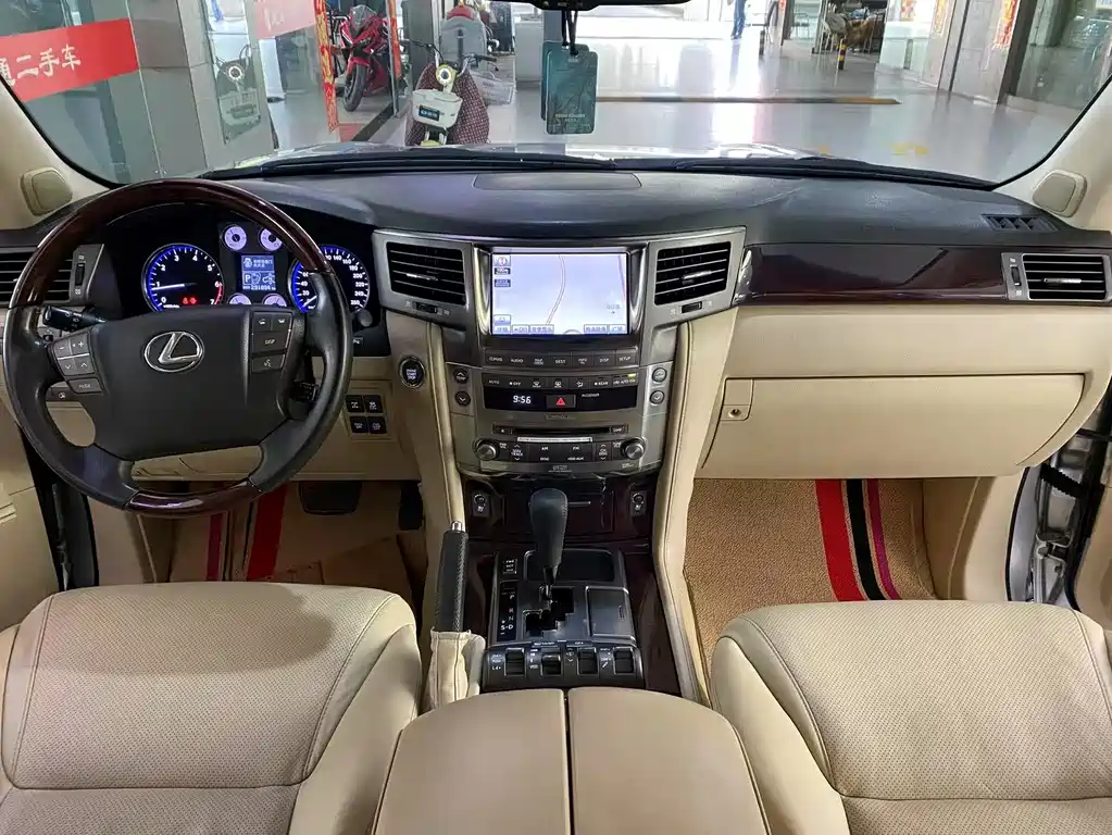 Lexus LX 2009 570