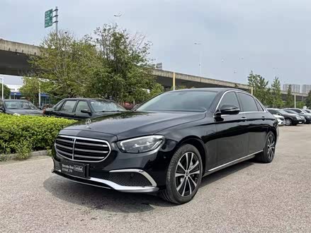 奔驰E级新能源 2023款 E 350 e L 插电式混合动力轿车