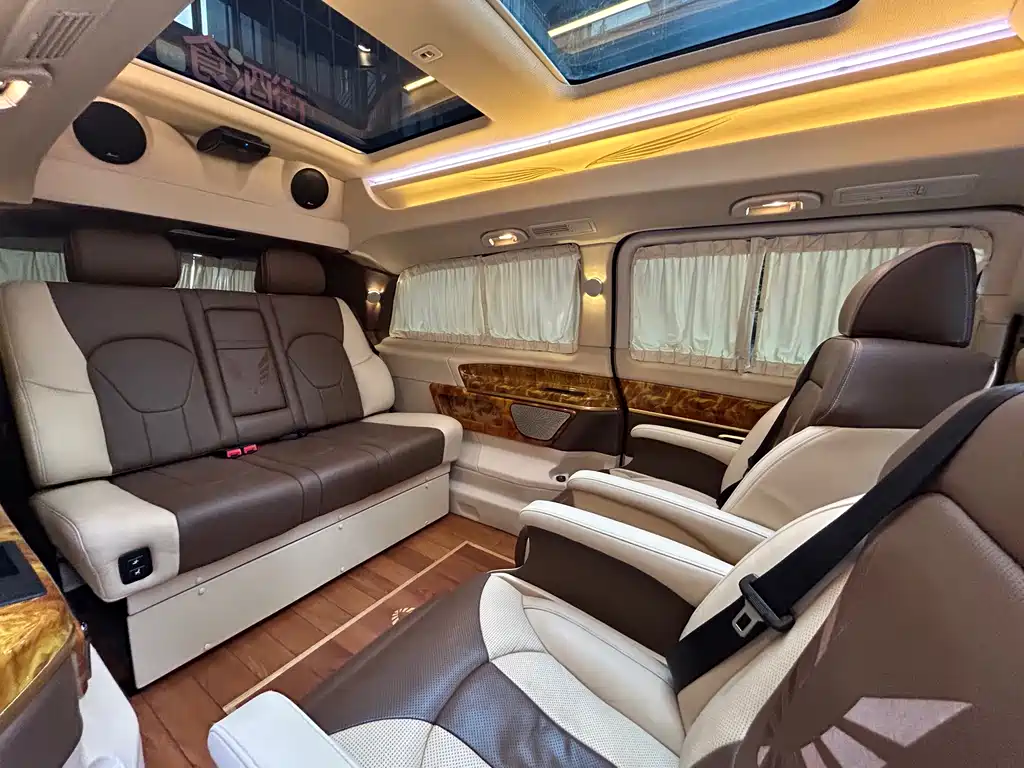 MERCEDES-BENZ V CLASS