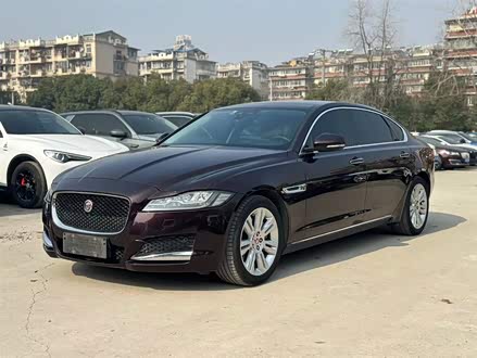 捷豹XFL 2018款 XFL 2.0T 250PS 尊享版