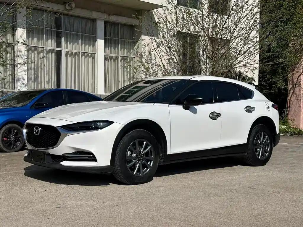 Мацуда CX-4 2020 года, 2.0 л, автомат, передний привод, версия Blue Sky Active Edition 40000 km 2020