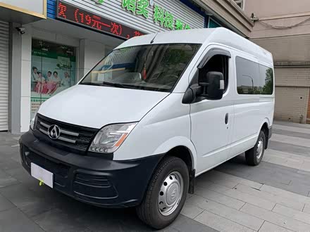 上汽大通MAXUS V80 2015款 2.5T 手动商杰版短轴中顶