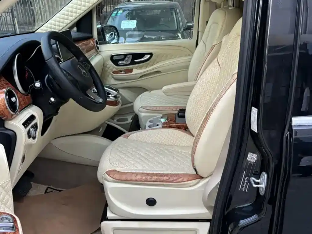 MERCEDES-BENZ V CLASS