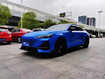 长安UNI-V 2022款 1.5T 运动版
