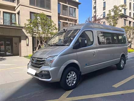上汽大通MAXUS V80 2016款 2.5T AMT商杰版国V长轴中顶15座