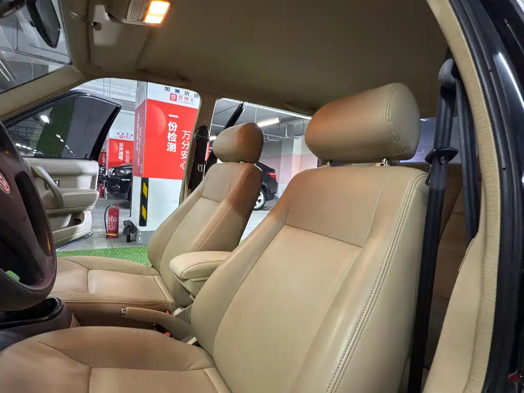 Volkswagen Santana 09 1.8 MT Comfort