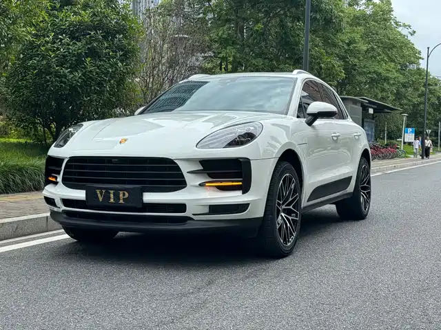 PORSCHE MACAN 2022