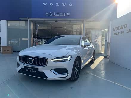 沃尔沃S60 2023款 B4 智逸豪华版