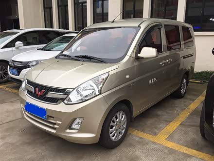 五菱荣光V 2016款 1.5L标准型