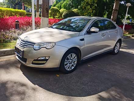荣威550 2013款 经典版 550 1.8L 自动豪华型