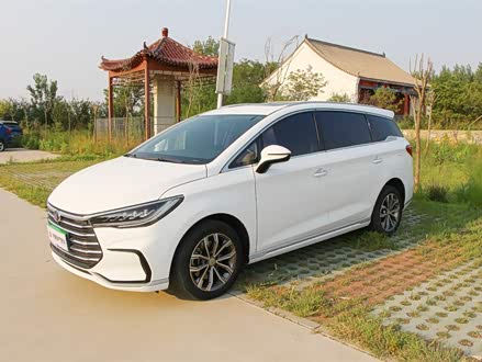 宋MAX 2021款 升级版 1.5T 自动豪华型 7座
