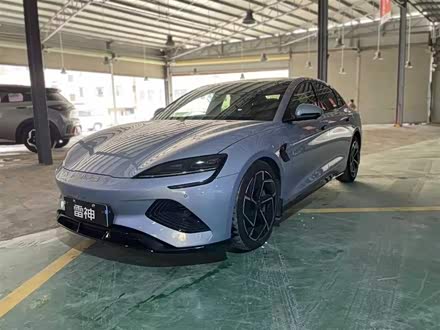 海豹 2022款 700km 长续航后驱版