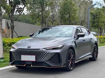 长安UNI-V 2023款 2.0T 领速版