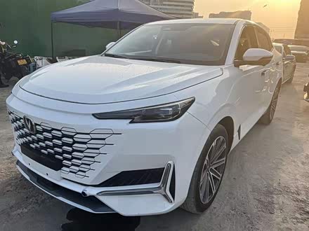 长安UNI-K 2021款 2.0T 全轮驱动尊贵型