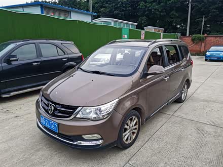 宝骏730 2016款 1.5L 手动豪华型 7座