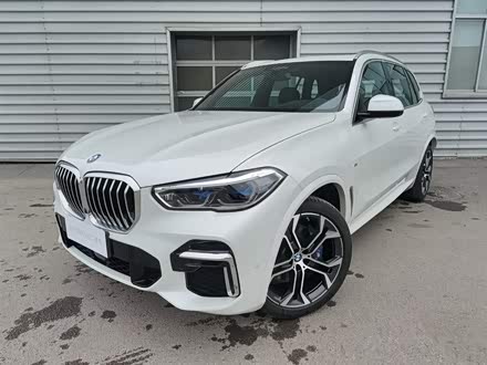 宝马X5 2022款 xDrive 40Li 尊享型M运动套装