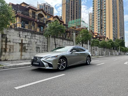 雷克萨斯LS 2018款 350 卓越版 国V