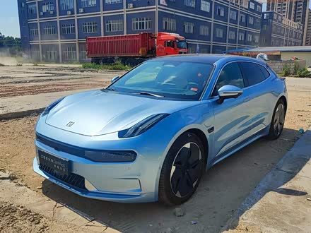 极氪001 2022款 超长续航双电机 YOU版