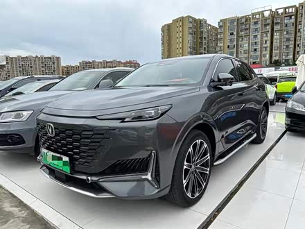长安UNI-K 智电iDD 2022款 蓝鲸iDD 130km 1.5T 尊贵型