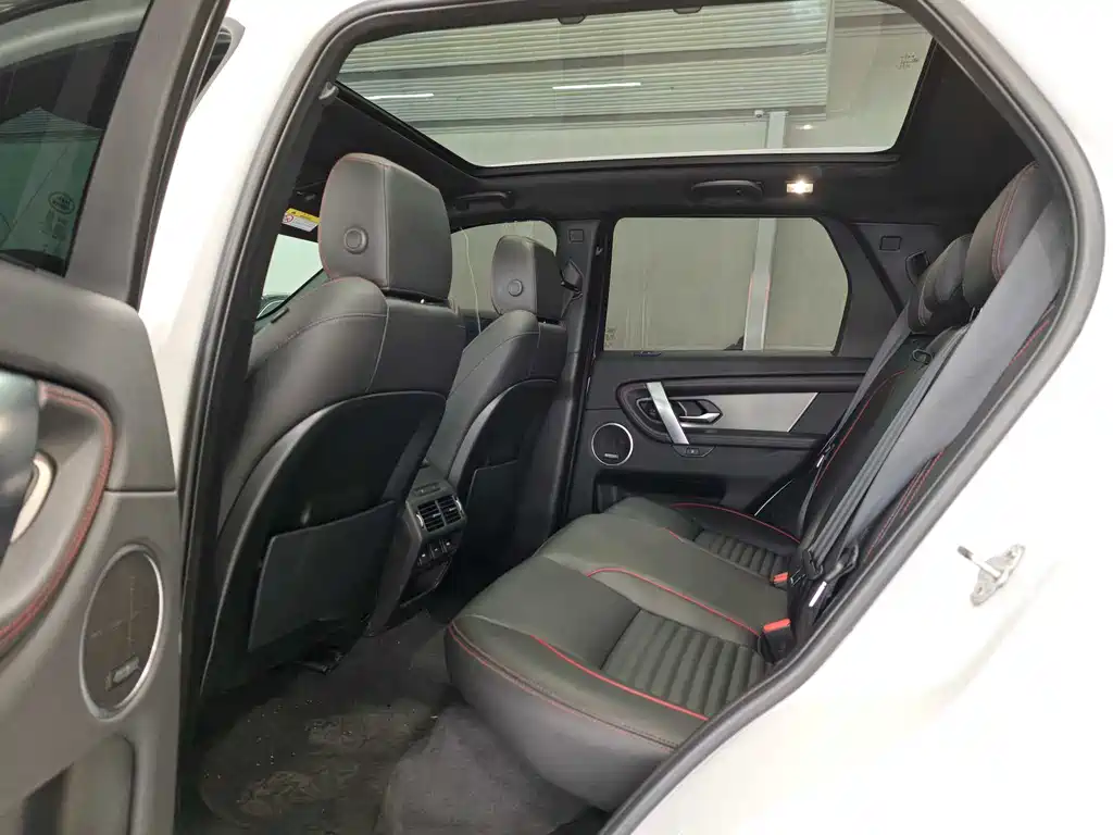 LAND ROVER DISCOVER SPORTS