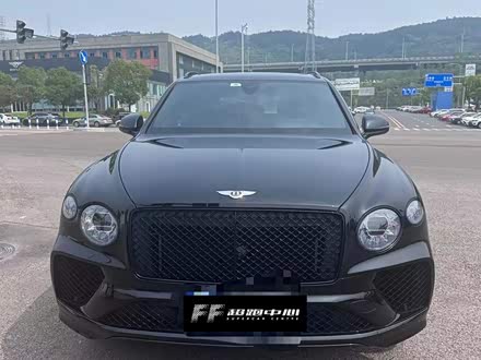 添越 2022款 4.0T V8