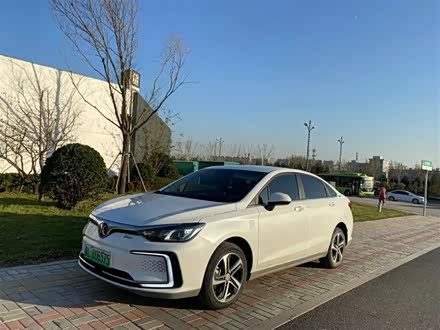 北京EU5 2018款 R500 智风版