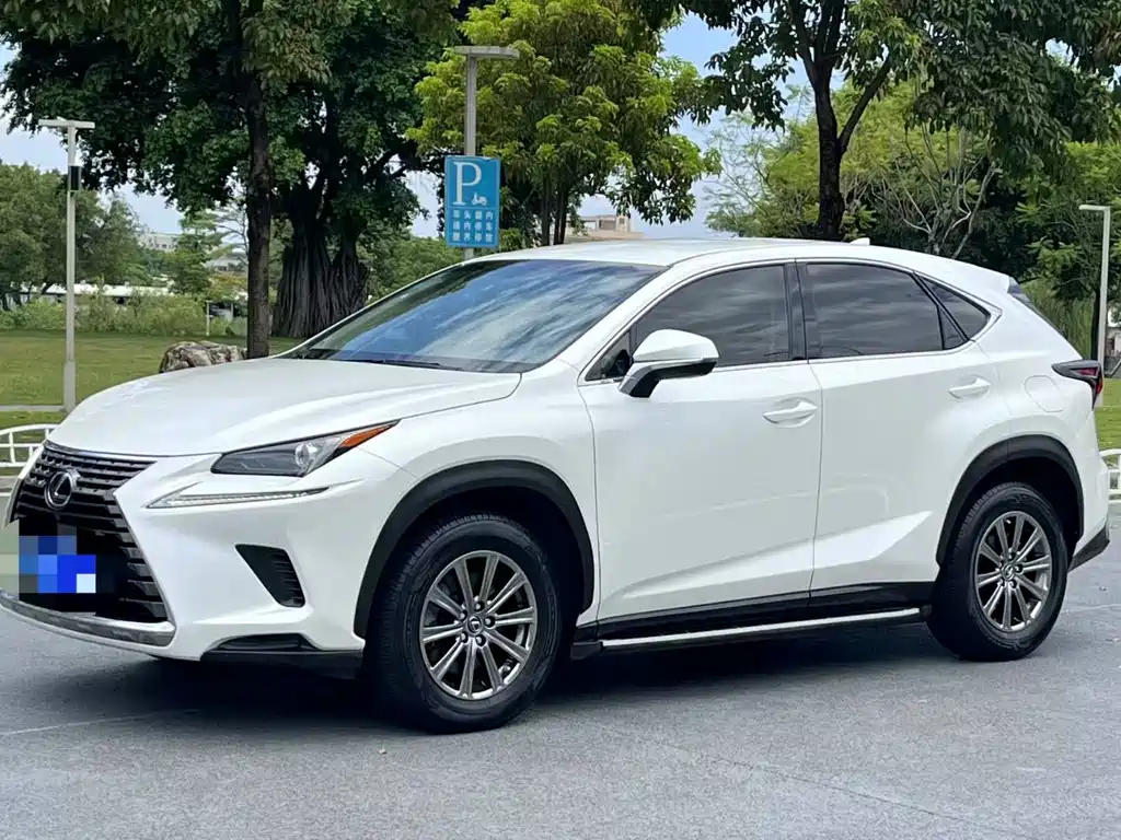 LEXUS  NX