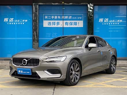 沃尔沃S60 2021款 T4 智远豪华版