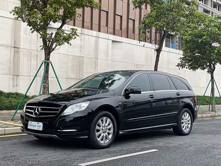奔驰R级 2017款 R 320 4MATIC 商务型臻藏版