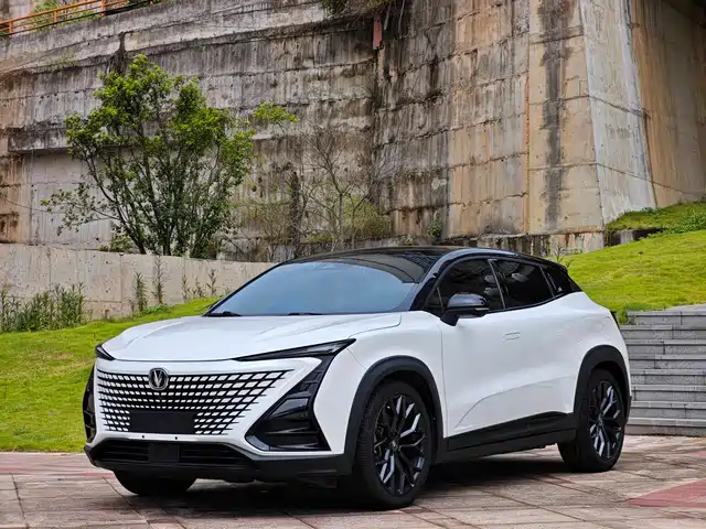 CHANGAN  UNI T 2022