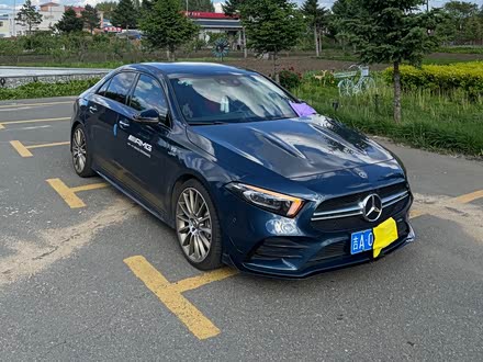 奔驰A级AMG 2019款 AMG A 35 L 4MATIC 先型特别版