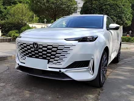 长安UNI-K 2021款 2.0T 全轮驱动尊贵型