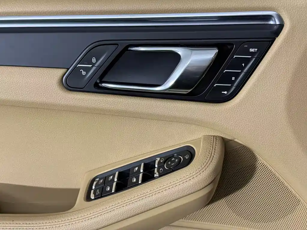 Porsche Macan 2014 Macan 2.0T