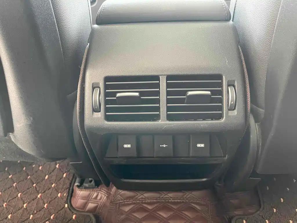 LAND ROVER DISCOVER SPORTS