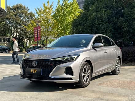 逸动 2020款 PLUS 蓝鲸NE 1.4T GDI DCT尊贵型