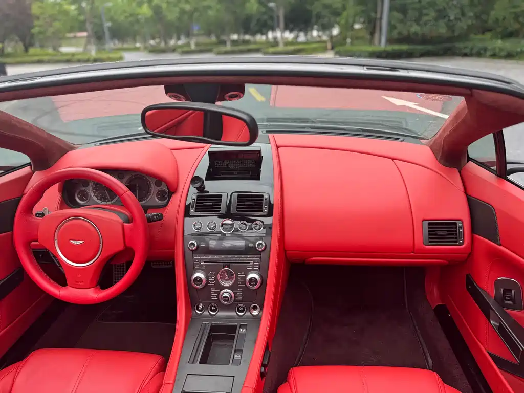 Aston Martin V8 Vantage 2012 4.7L S Roadster