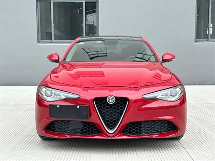 Giulia朱丽叶 2017款 2.0T 200HP 豪华版
