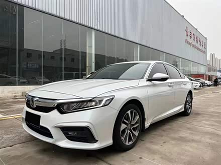 英仕派 2019款 260TURBO 精致版 国VI