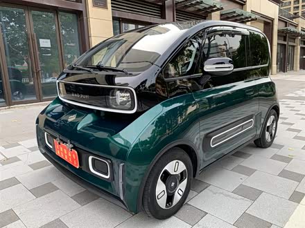 宝骏KiWi EV 2022款 艺术家轻享版 磷酸铁锂