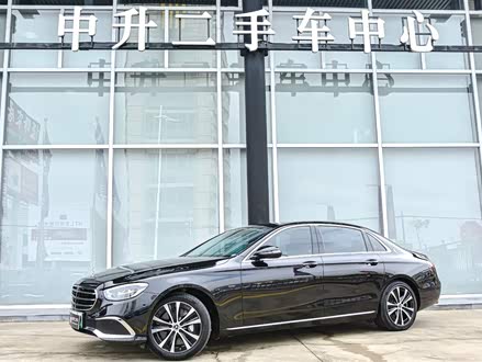 奔驰E级新能源 2022款 E 350 e L 插电式混合动力轿车